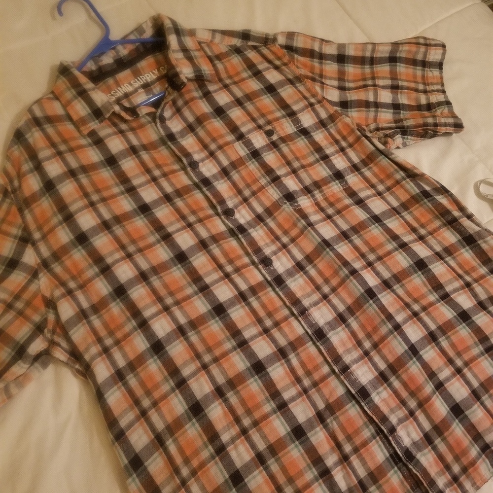 Linen button down - Picture 3 of 3